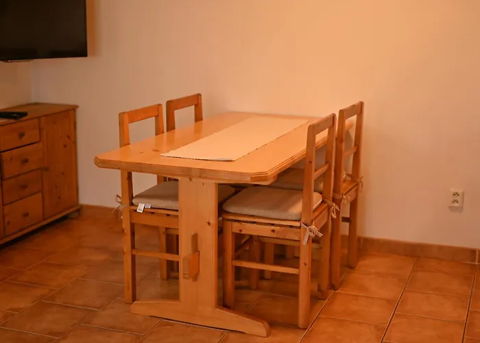 度假居 Na Rozkosi Nahorany (Hradec Kralove)